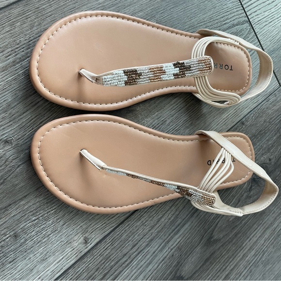 Torrid 9W Sandals With Beading - Picture 3 of 5